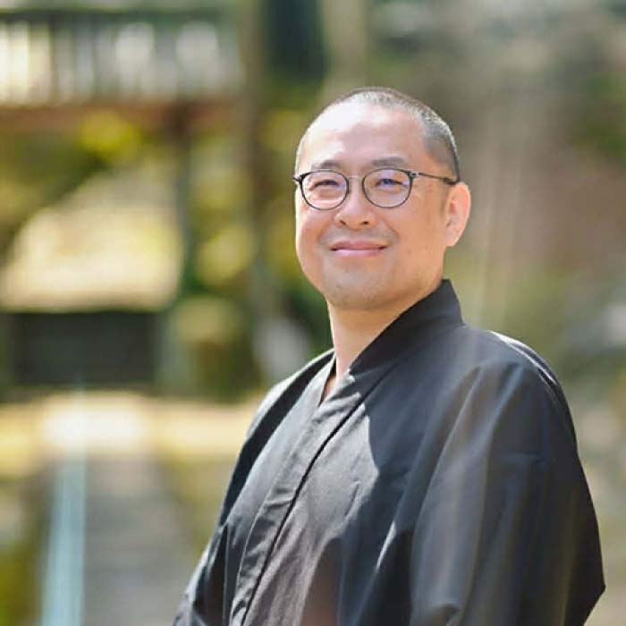 大崎信人住職